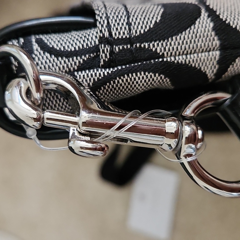 NWT Coach Signature Tablet Crossbody Bag - Picture 5 of 8